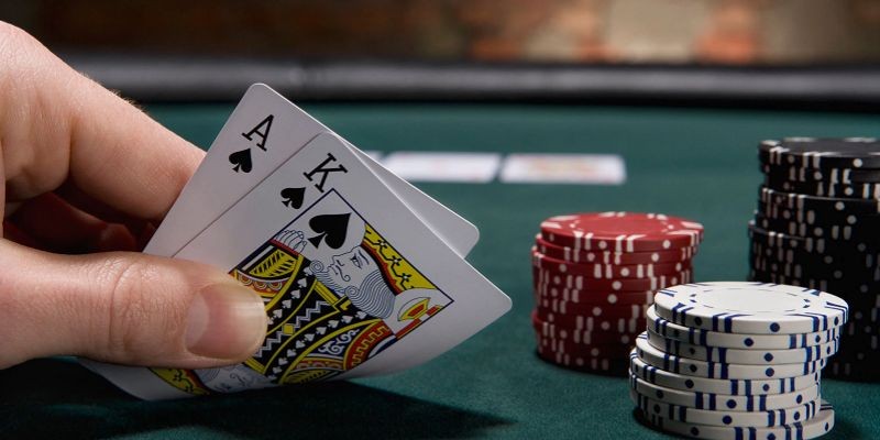 Làm thế nào để luôn chiến thắng trong trò chơi Poker: Tiết lộ những bí mật bất khả chiến bại từ các chuyên gia